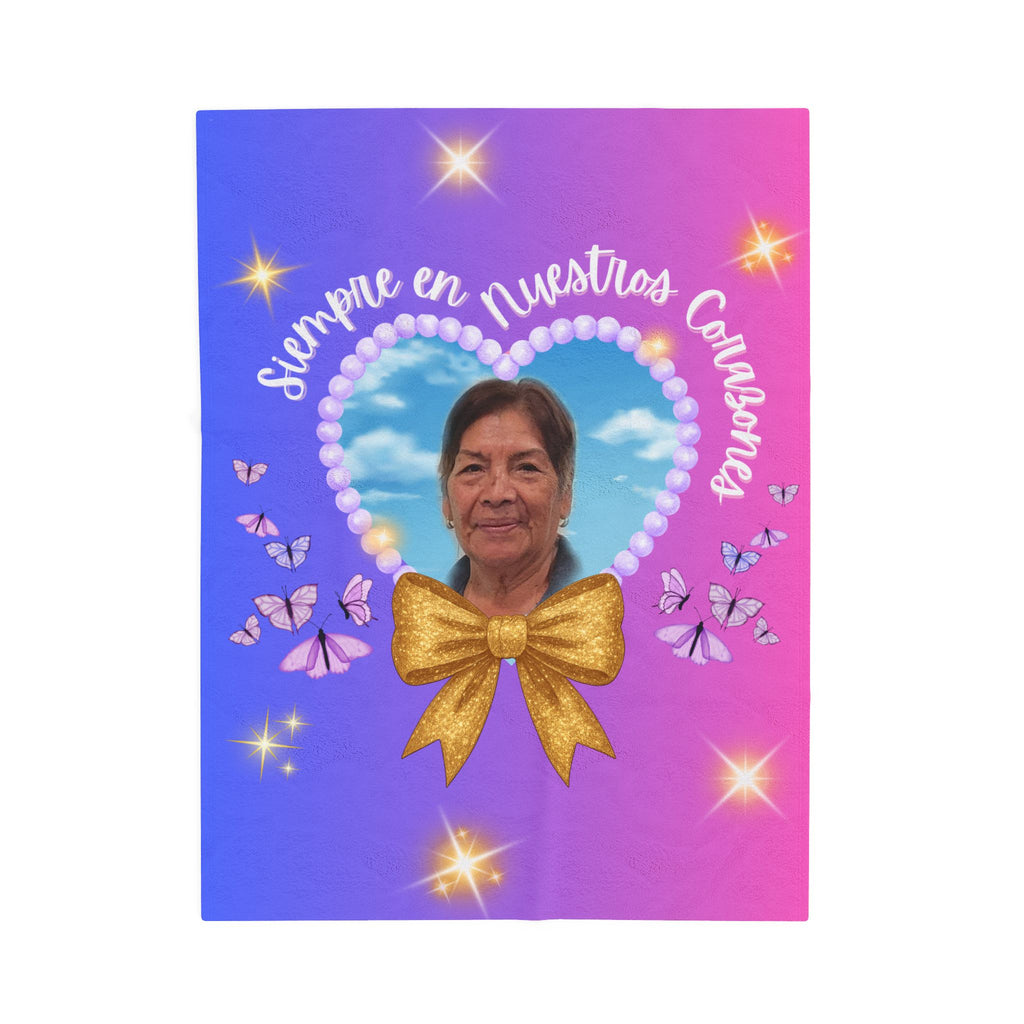 Siempre En Nuestros Corazones Two Color Ombre Plush Blanket (Spanish)