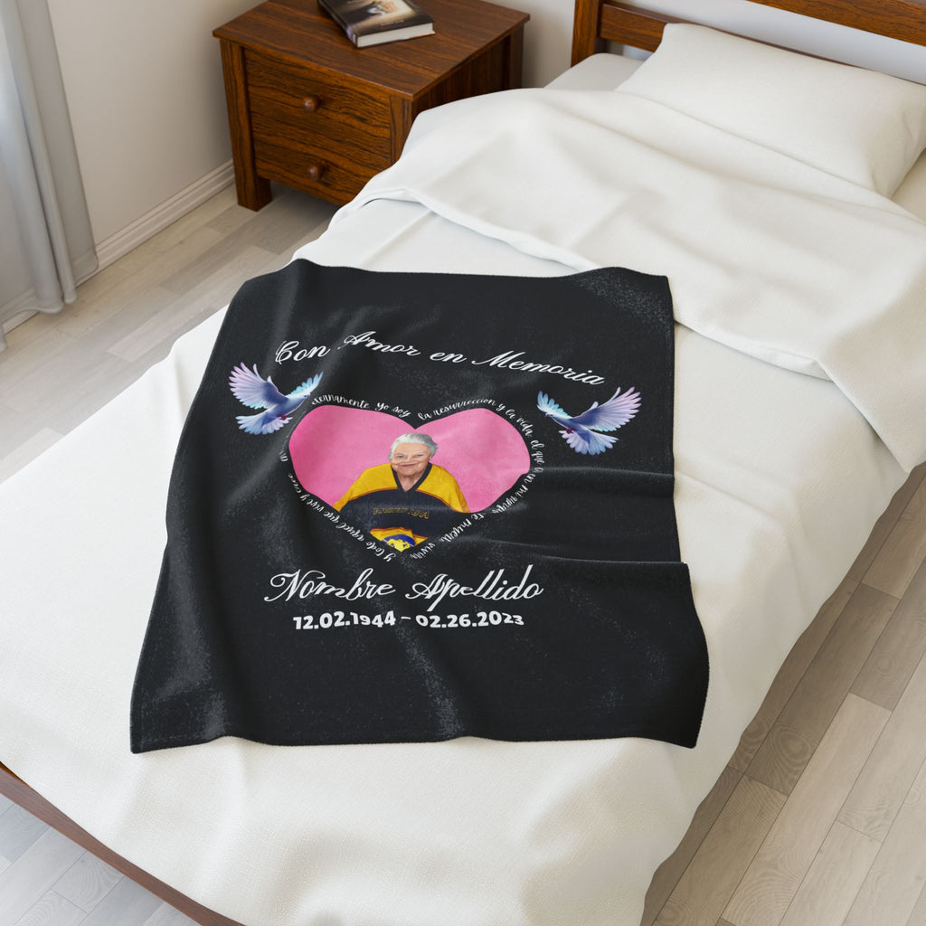 Personalized Memorial "Con Amor En Memoria" Heart Plush Blanket (Spanish)